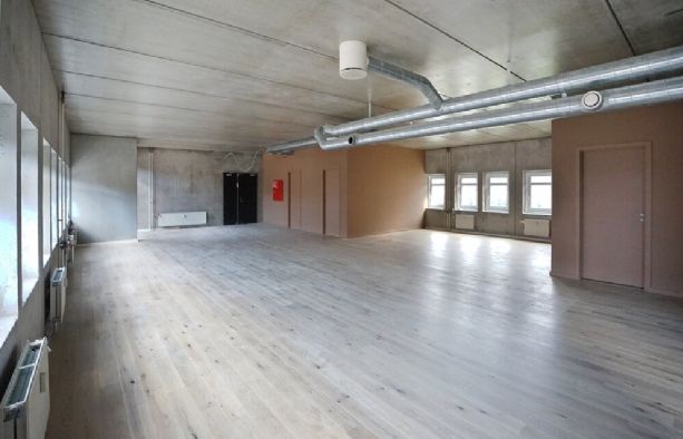 381 m² kontor i København NV