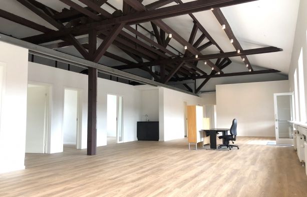 390 m² kontor i København Ø
